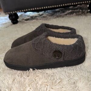 Clarks Gray Women's Slippers